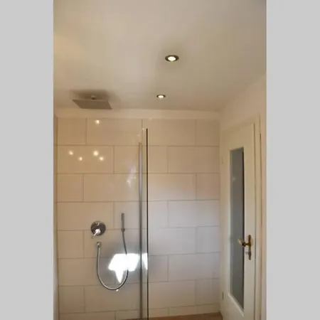 Idylle In Apartman *